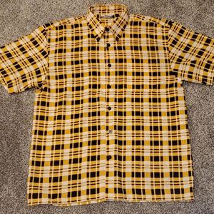 Men's short-sleeve button down